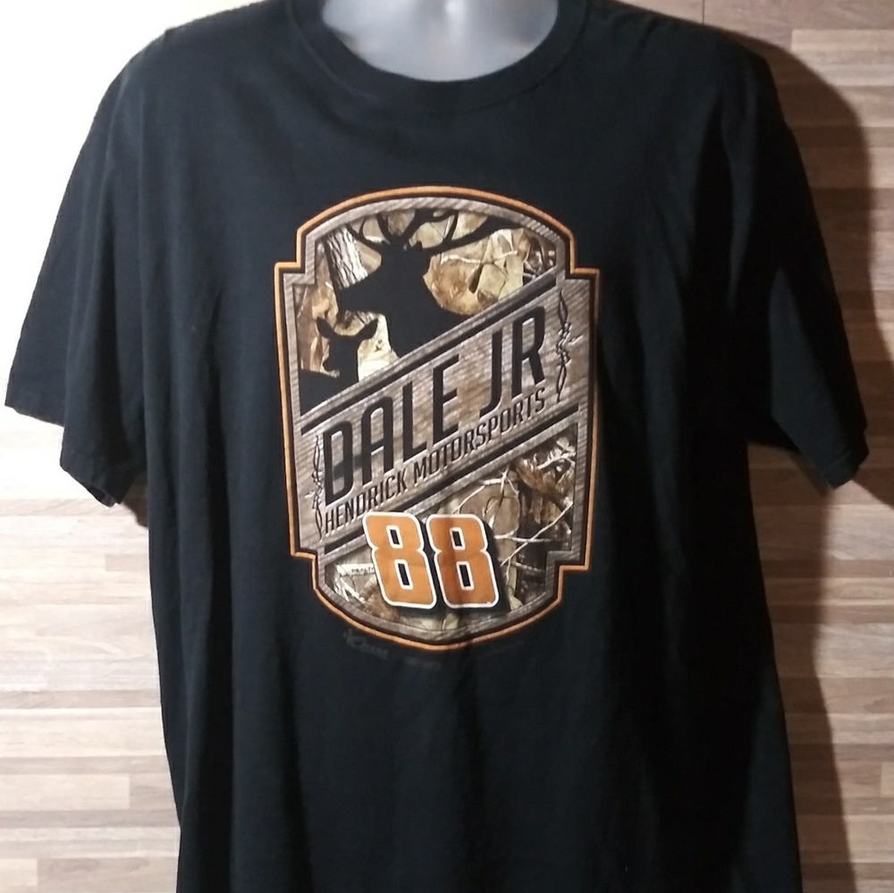 Chase Authentic Dale Earnhardt Jr shirt Size XL